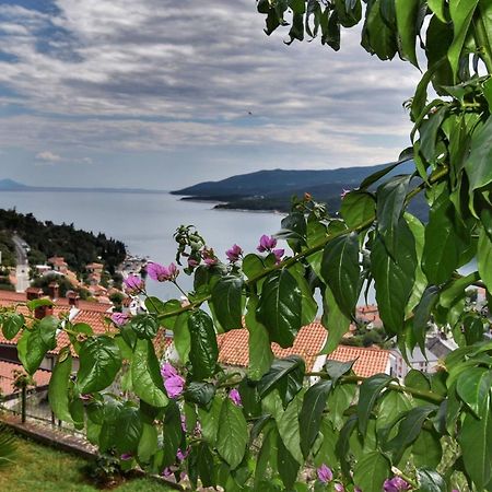Apartment Neda In Rabac With Bay View エクステリア 写真