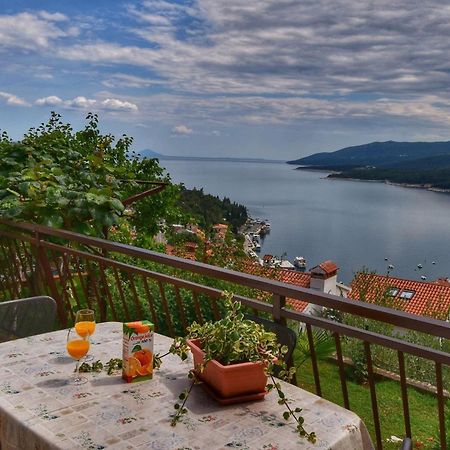 Apartment Neda In Rabac With Bay View エクステリア 写真
